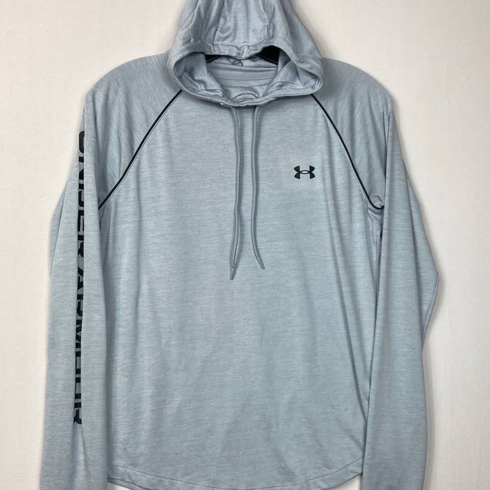 Under Armour Men’s Light Gray Hooded Performance Pullover